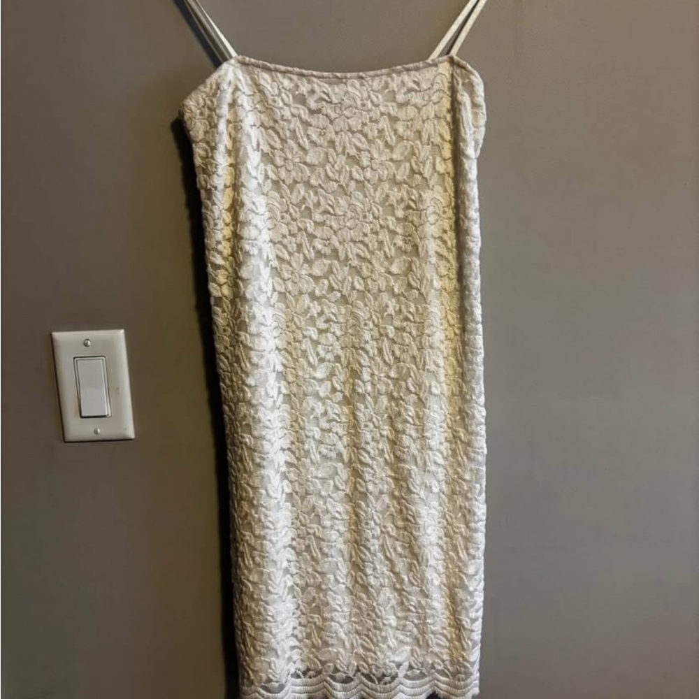 Elegant White Lace Dress